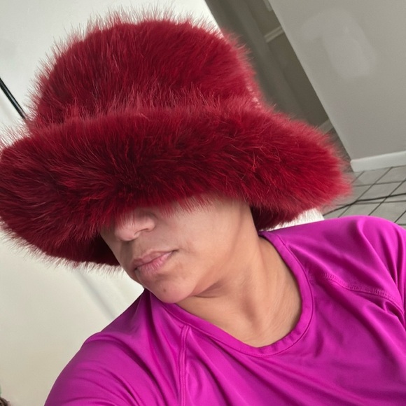 Red Oversize Bucket Old NYC style Hat - Picture 2 of 6